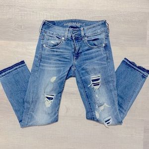 American Eagle Artist Crop Size 2 jeans